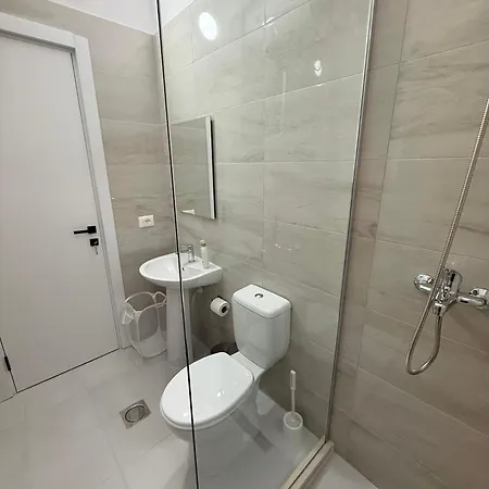 Daire Miltons House Avlonya