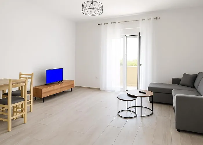 Miltons House Apartamento *