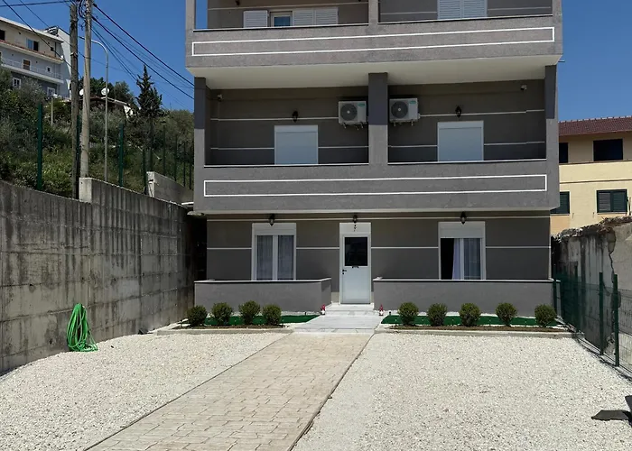 아파트 Miltons House Vlorë